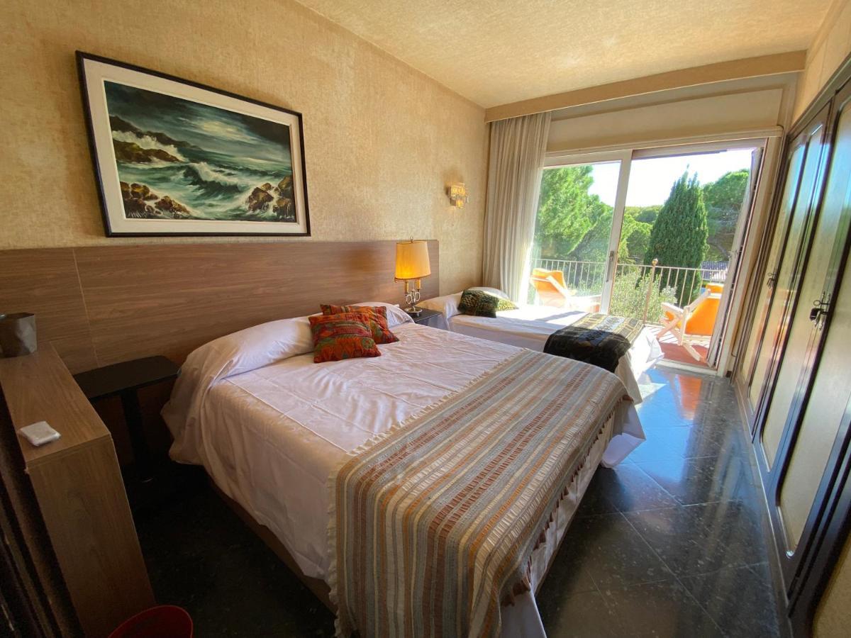 Villa Sitges El Ranch Amaizing Outdoor Areas Beaches At 5 Minutes Walk Sitges At 15 Min Drive Ac Pool Jacuzzi & Garden Xxl Calafell Exterior foto