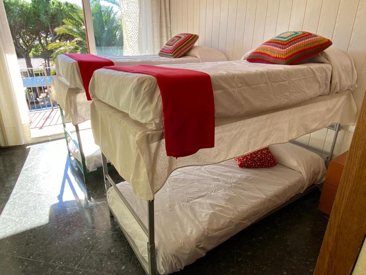 Villa Sitges El Ranch Amaizing Outdoor Areas Beaches At 5 Minutes Walk Sitges At 15 Min Drive Ac Pool Jacuzzi & Garden Xxl Calafell Exterior foto