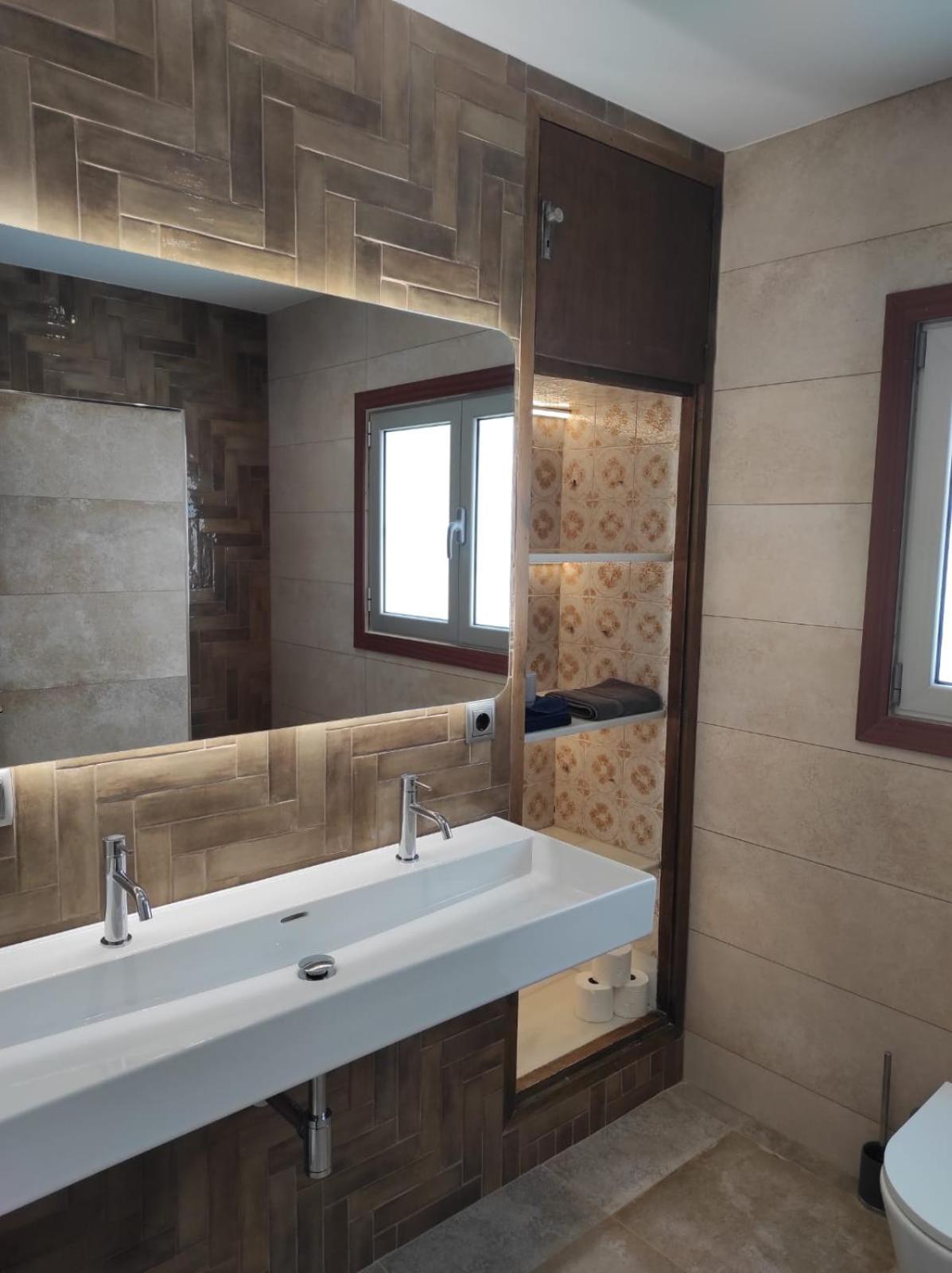 Villa Sitges El Ranch Amaizing Outdoor Areas Beaches At 5 Minutes Walk Sitges At 15 Min Drive Ac Pool Jacuzzi & Garden Xxl Calafell Exterior foto